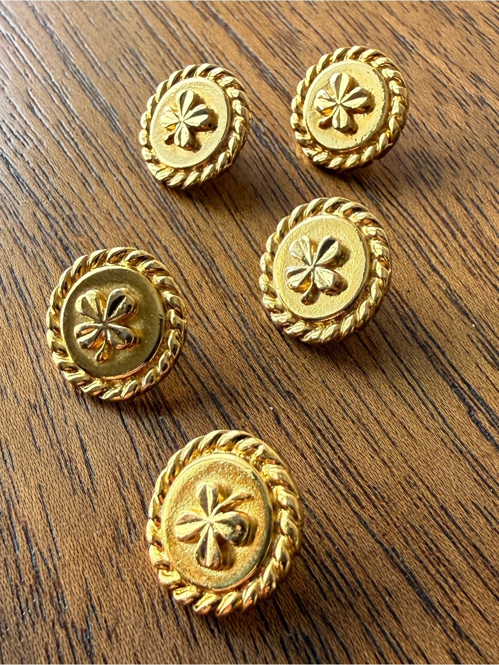 Lot of 5 Authentic Vintage Chanel 15mm Gold Clover Buttons Stamped